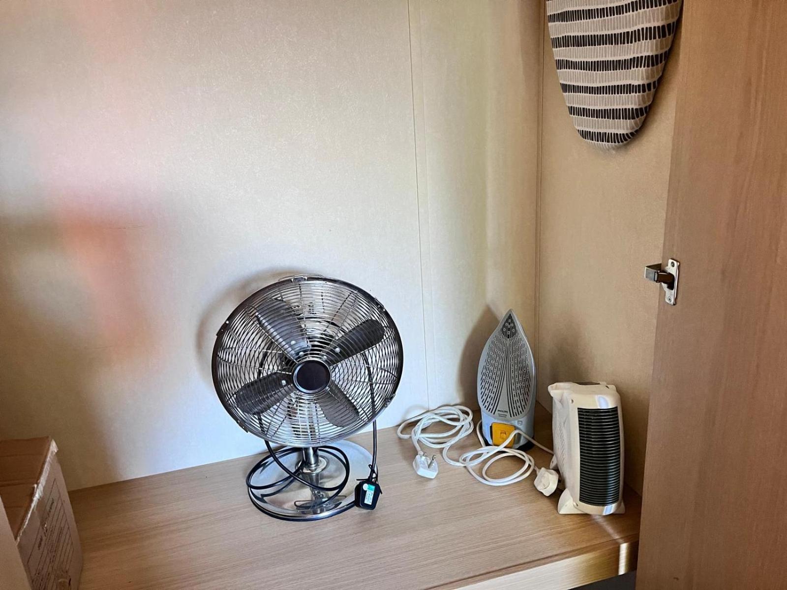 Van Number 123 Beautiful Caravan Sleeps 4 Aberystwyth Zewnętrze zdjęcie
